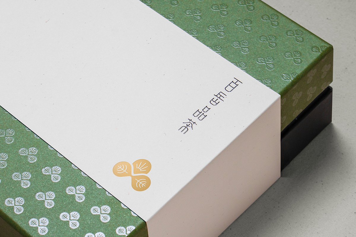 深圳品牌設(shè)計  深圳品牌策劃  百岳茶茶葉品牌形象設(shè)計  包裝設(shè)計