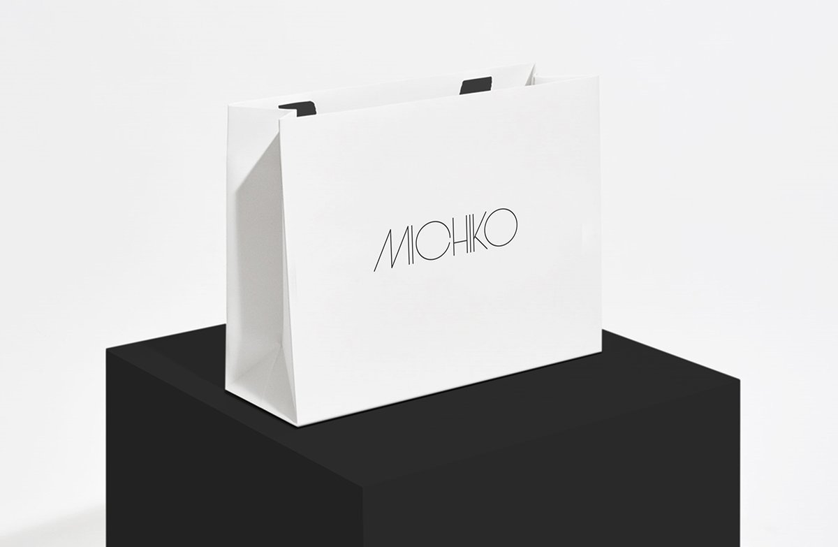 Michiko限量版時尚品牌品牌設計欣賞，時尚服裝品牌設計，服裝品牌設計，服裝品牌策劃，服裝品牌全案策劃，服裝品牌形象設計，深圳品牌設計，深圳品牌策劃，深圳品牌全案策劃，深圳品牌形象設計，深圳包裝設計，左右格局