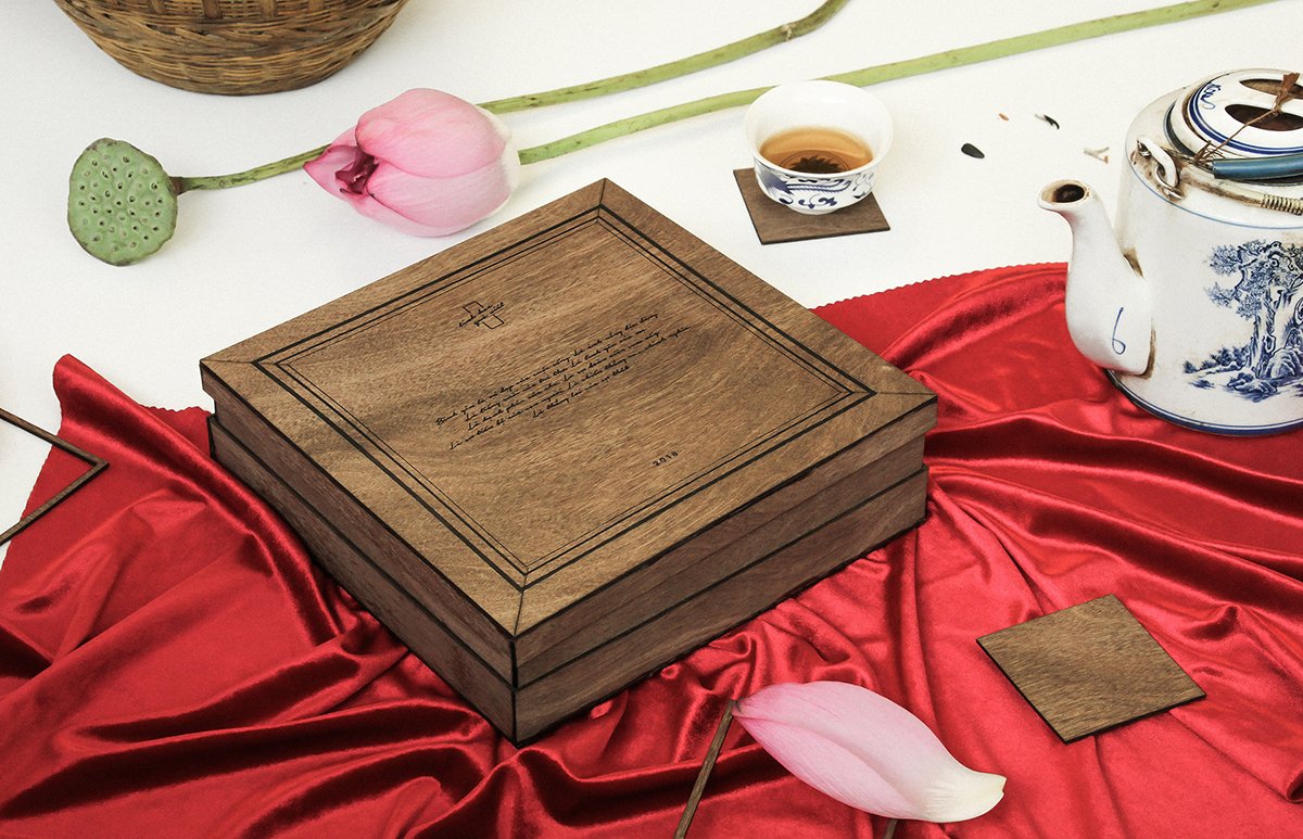 高端月餅品牌包裝設計案例，品牌設計，品牌包裝設計，高端品牌設計，月餅包裝設計，月餅品牌包裝案例，深圳品牌設計，左右格局