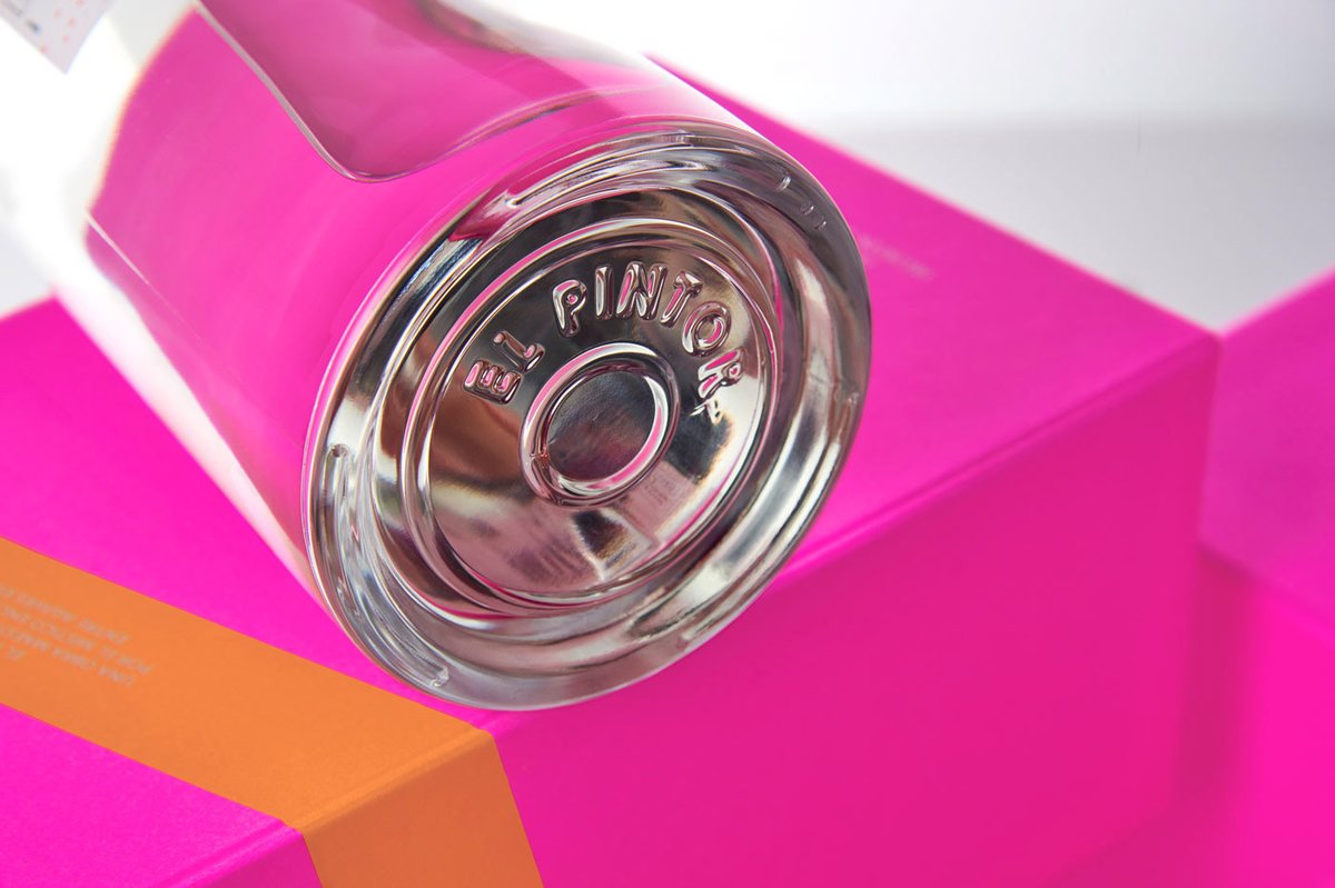 奢華龍舌蘭酒品牌設計和酒品牌包裝設計包含哪些內容,品牌設計，品牌形象設計，酒品牌設計，品牌包裝設計，酒包裝設計，深圳品牌設計，左右格局