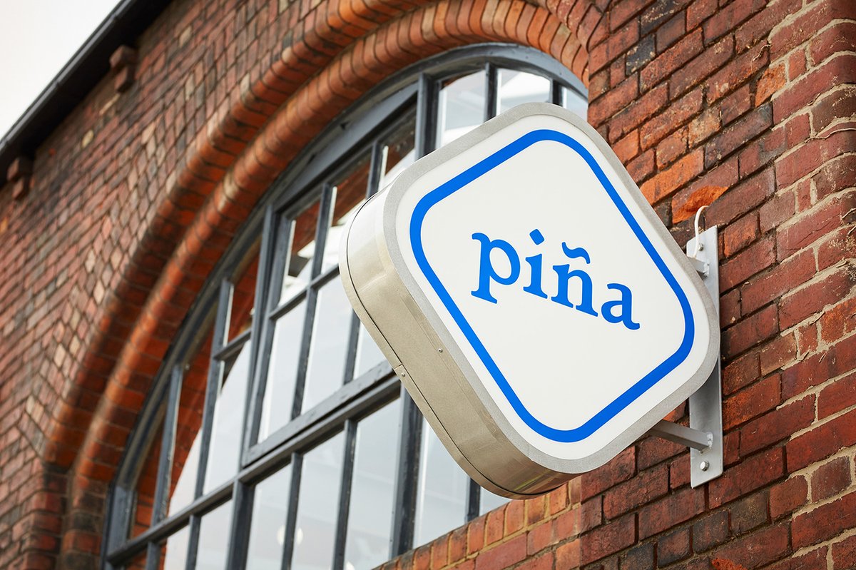 視覺識別在 piña 品牌設計的應用——酒吧與餐廳形象的融合，品牌設計，酒吧品牌設計，品牌形象設計，企業品牌營銷，深圳品牌策劃，深圳品牌設計，左右格局