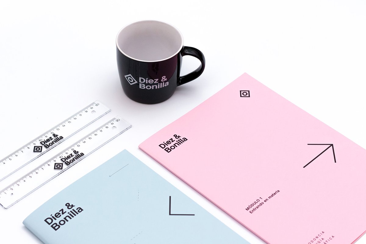 （醫療）Díez＆Bonilla 牙科品牌設計和品牌視覺形象的重新定位，品牌設計，醫療品牌設計，品牌形象定位，品牌視覺設計，醫療品牌營銷，品牌設計公司，深圳品牌策劃，深圳品牌設計，左右格局