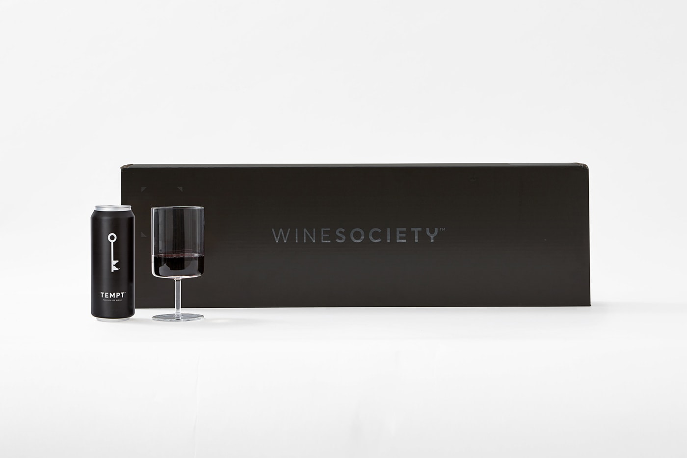 WineSociety優質葡萄酒品牌戰略定位和品牌策劃，餐飲品牌策劃，餐飲品牌設計，品牌設計公司，深圳品牌設計，左右格局